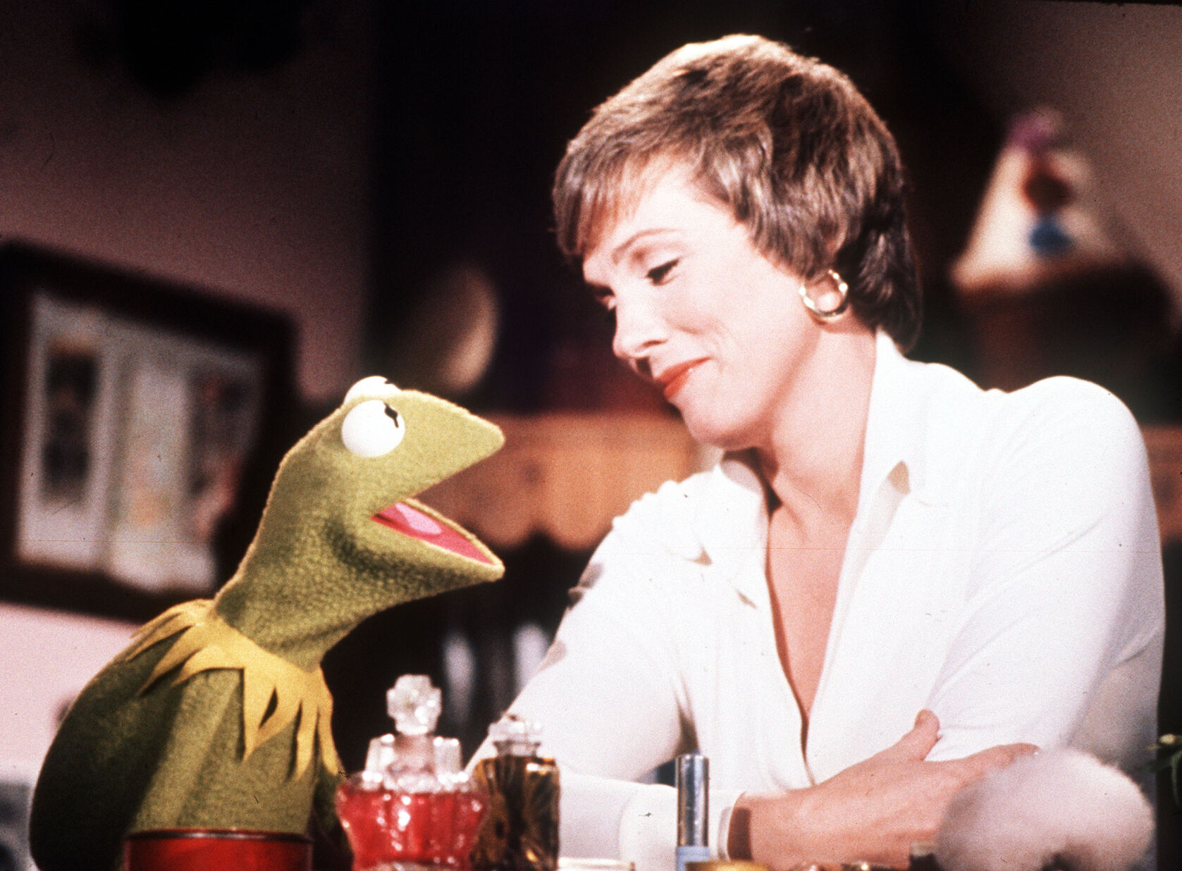 1977: Julie Andrews on "The Muppet Show"
